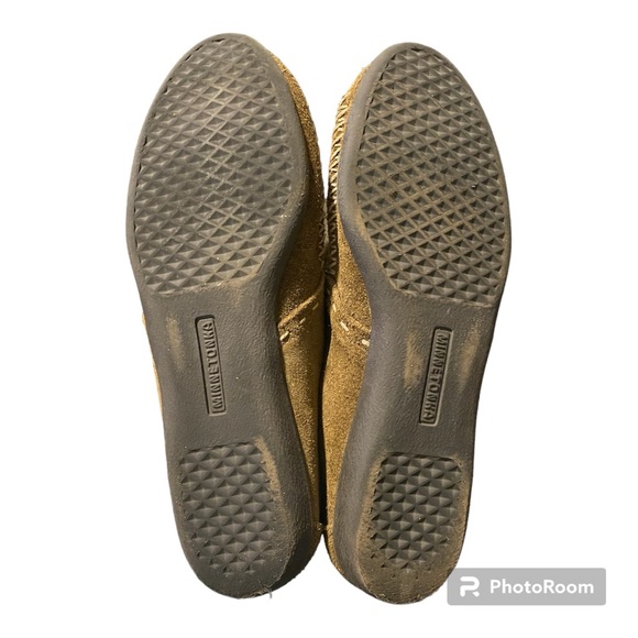 Minnetonka Woman's Lace Up Suede Booties / Moccasins Size 7 - Picture 6 of 8